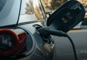 Capa Blog Concisa - carregadores elétricos em condomínios